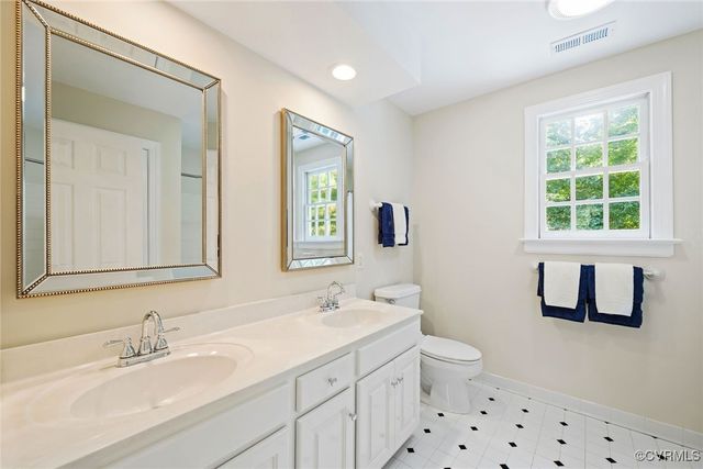 9929 Eildonway Pl, Henrico, VA 23238