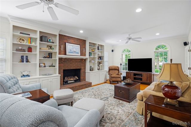 9929 Eildonway Pl, Henrico, VA 23238