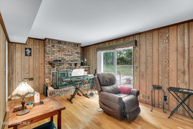 36 Old Bridge Drive, Howell, NJ 07731