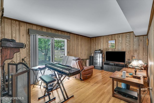 36 Old Bridge Drive, Howell, NJ 07731
