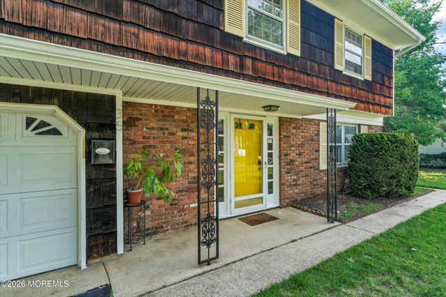 36 Old Bridge Drive, Howell, NJ 07731