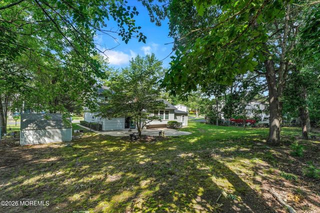 36 Old Bridge Drive, Howell, NJ 07731