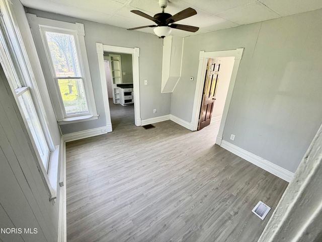1605 Norwood Avenue, Toledo, OH 43607