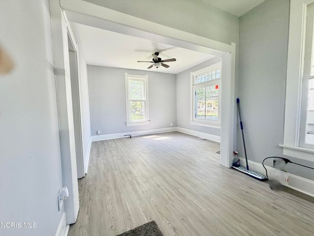 1605 Norwood Avenue, Toledo, OH 43607
