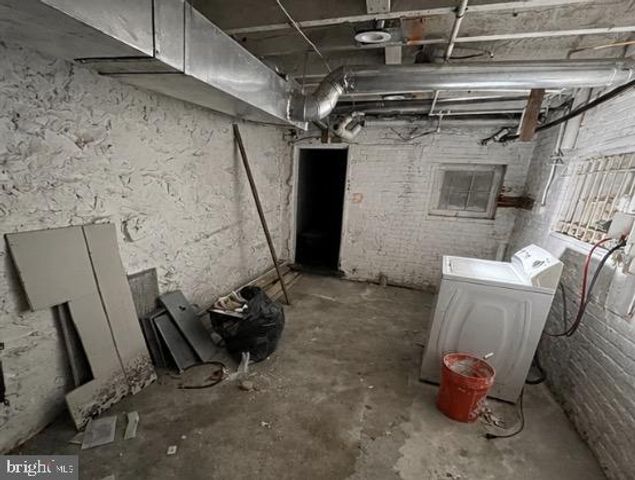 1156 N LONGWOOD ST, Baltimore, MD 21216