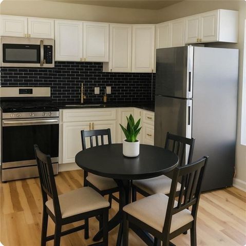 458-460 Smithfield Ave, Pawtucket, RI 02860