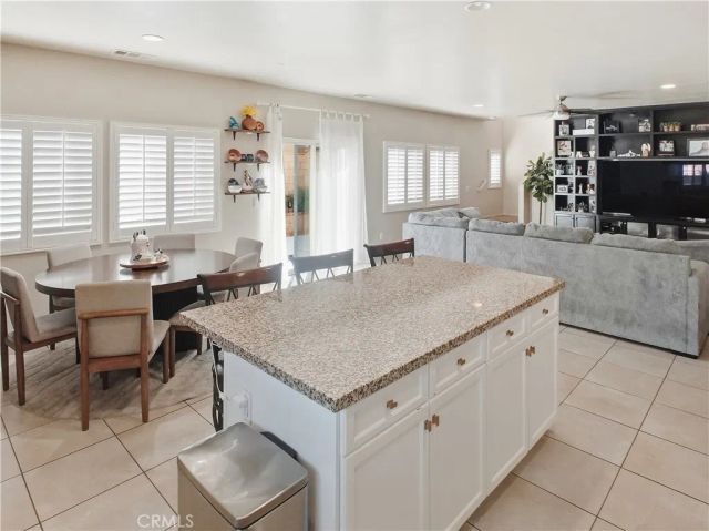 7247 Willowmore, Fontana, CA 92336