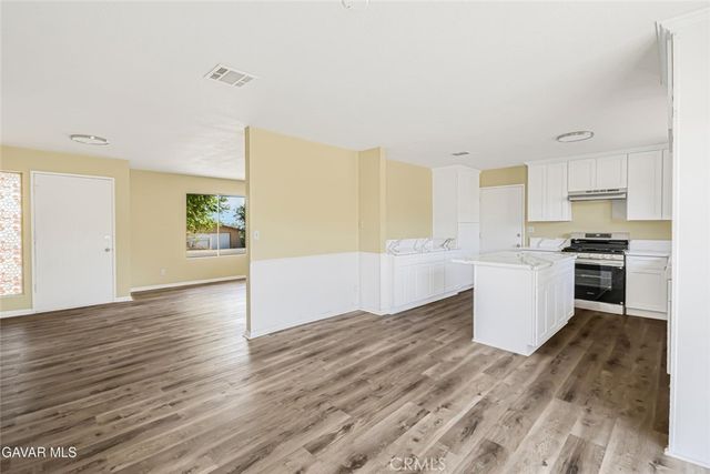 13116 E East Avenue W10, Pearblossom, CA 93553