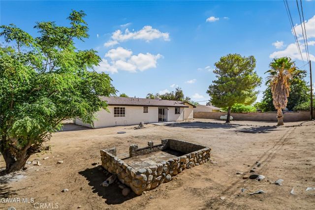 13116 E East Avenue W10, Pearblossom, CA 93553