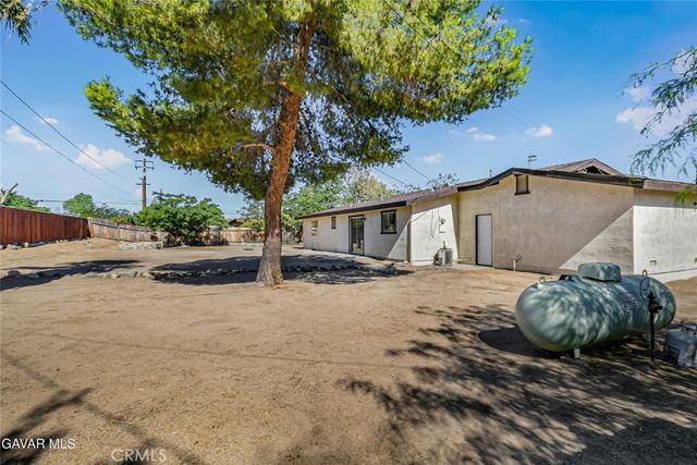 13116 E East Avenue W10, Pearblossom, CA 93553