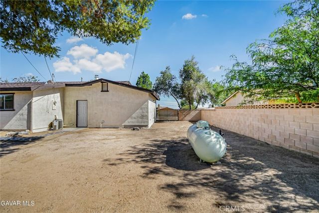 13116 E East Avenue W10, Pearblossom, CA 93553