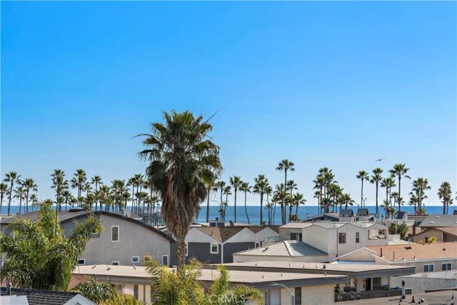 310 Fernando Street 303, Newport Beach, CA 92661