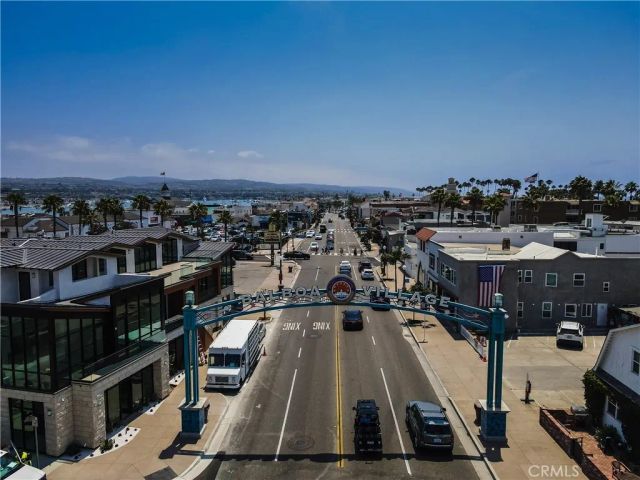 310 Fernando Street 303, Newport Beach, CA 92661