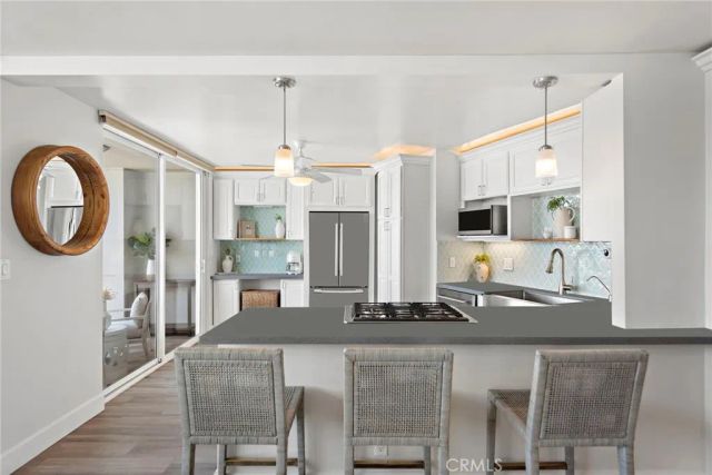 310 Fernando Street 303, Newport Beach, CA 92661