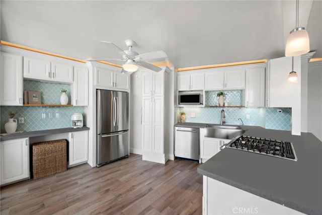 310 Fernando Street 303, Newport Beach, CA 92661