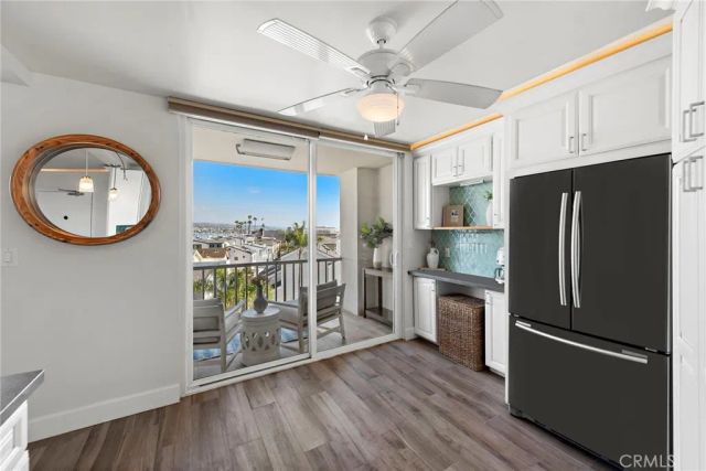 310 Fernando Street 303, Newport Beach, CA 92661