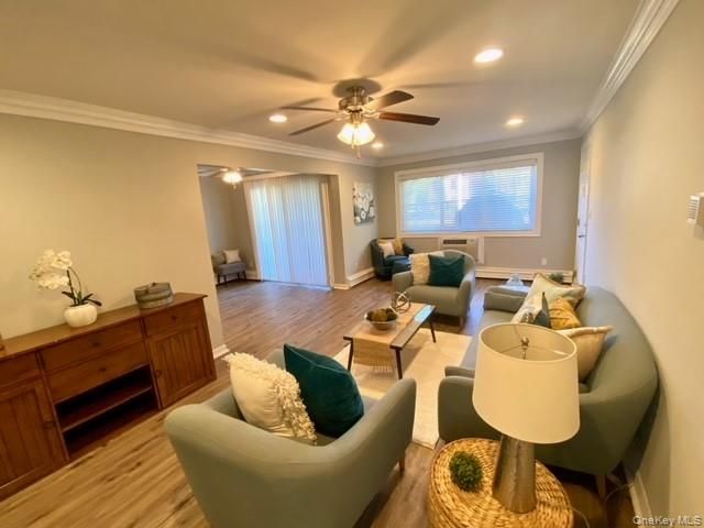 399D Great East Neck Road 399D, West Babylon, NY 11704