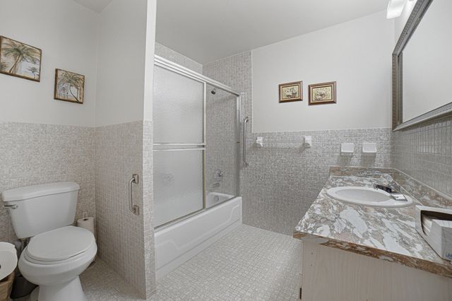 4340 SW 74th Avenue, Davie, FL 33314