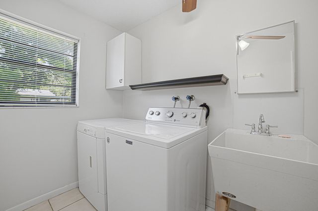 4340 SW 74th Avenue, Davie, FL 33314