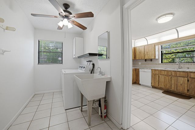 4340 SW 74th Avenue, Davie, FL 33314
