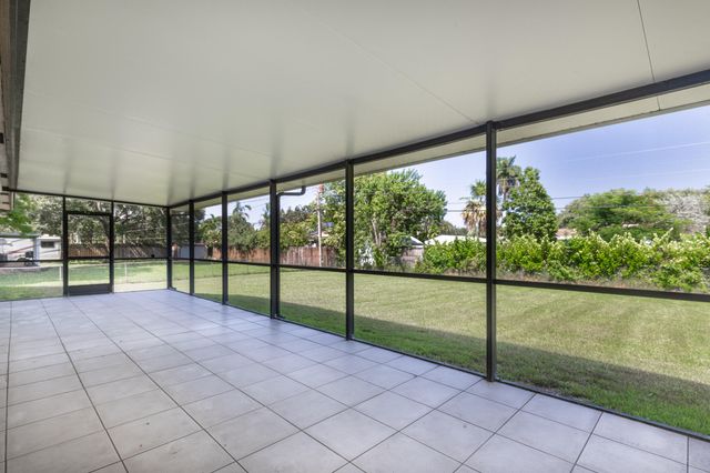 4340 SW 74th Avenue, Davie, FL 33314