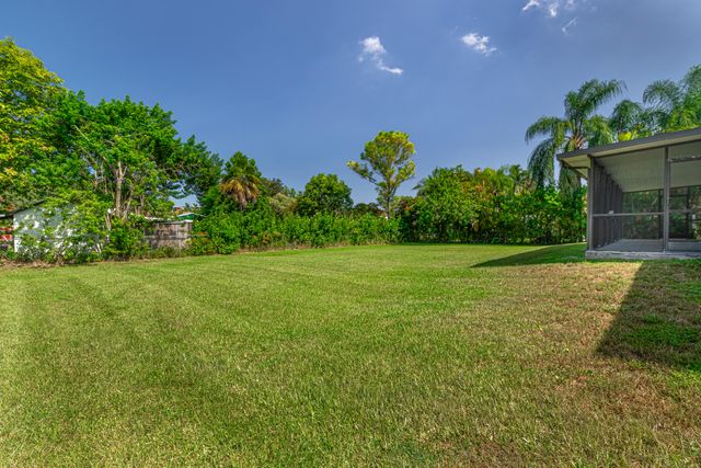4340 SW 74th Avenue, Davie, FL 33314