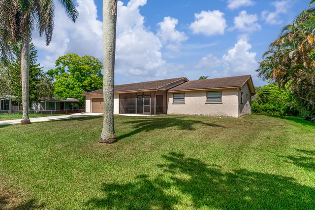 4340 SW 74th Avenue, Davie, FL 33314