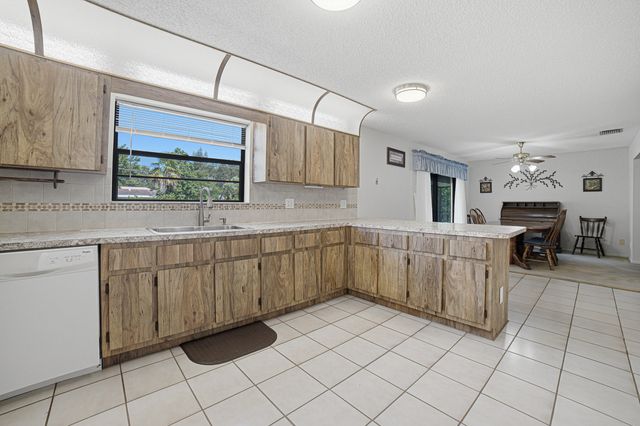 4340 SW 74th Avenue, Davie, FL 33314