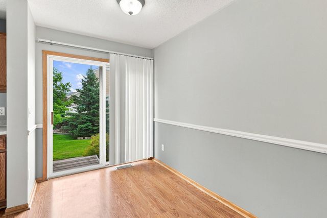 2875 Arboretum Village Trail, Chanhassen, MN 55331