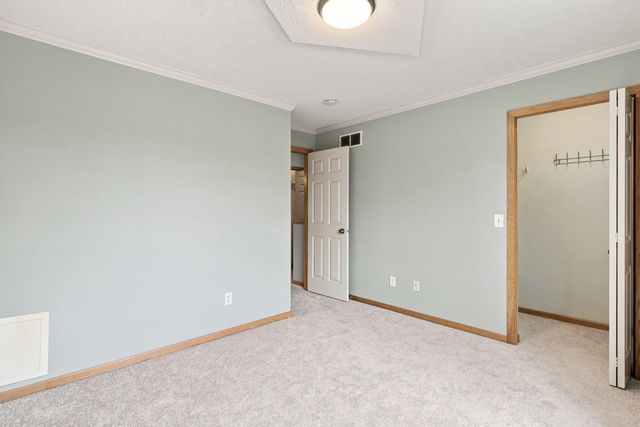 2875 Arboretum Village Trail, Chanhassen, MN 55331