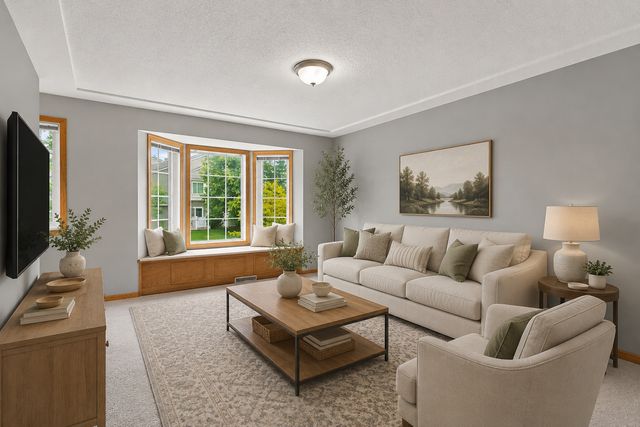 2875 Arboretum Village Trail, Chanhassen, MN 55331