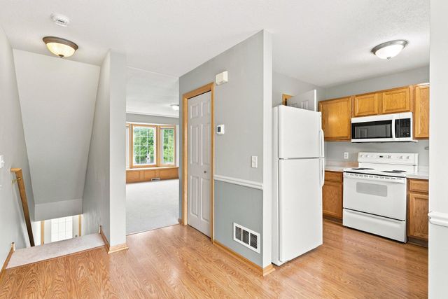2875 Arboretum Village Trail, Chanhassen, MN 55331
