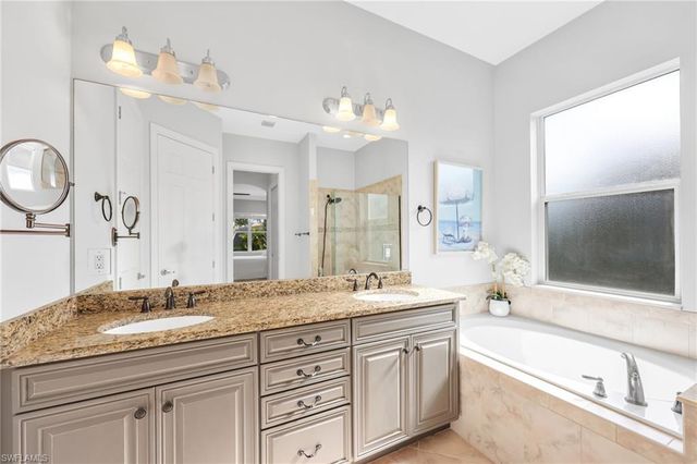 17600 Old Harmony DR, Fort Myers, FL 33908