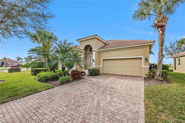 17600 Old Harmony DR, Fort Myers, FL 33908