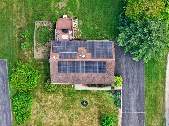 40 Hueg Place, Pine Bush, NY 12566
