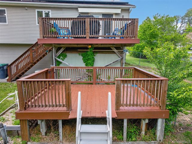 40 Hueg Place, Pine Bush, NY 12566