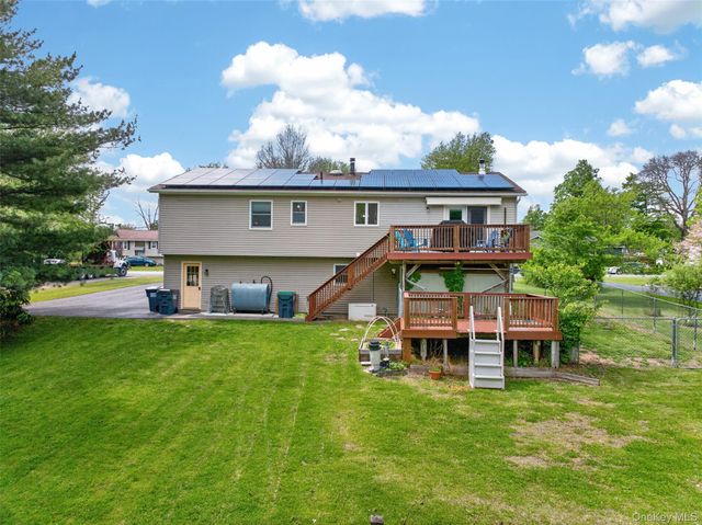 40 Hueg Place, Pine Bush, NY 12566
