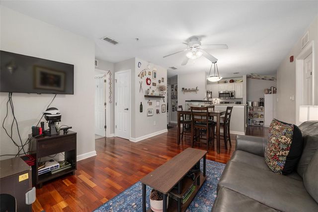 835 SW 9TH STREET 209, Gainesville, FL 32601