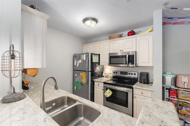 835 SW 9TH STREET 209, Gainesville, FL 32601