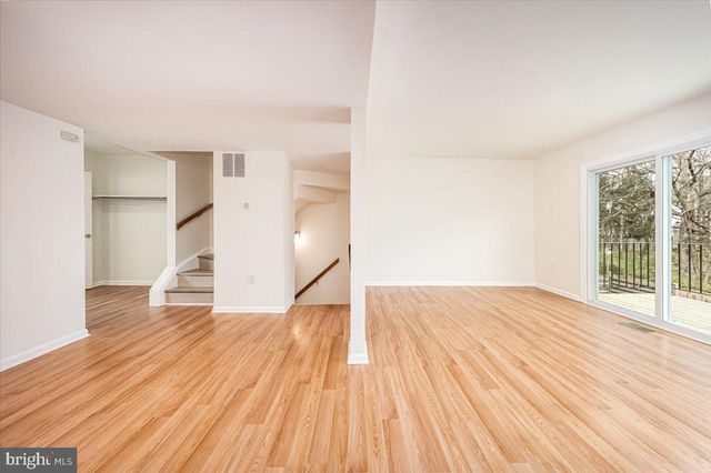 63 TIMBER ROCK RD, Gaithersburg, MD 20878