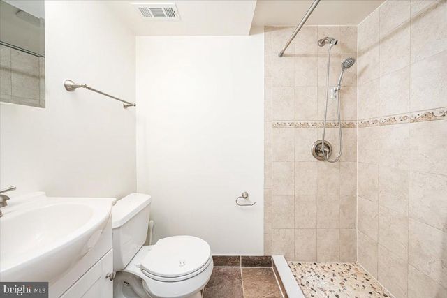 63 TIMBER ROCK RD, Gaithersburg, MD 20878