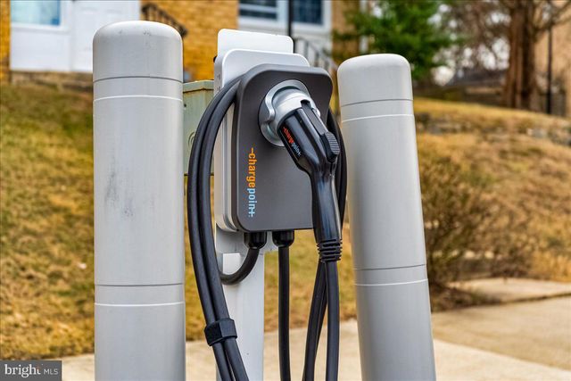 63 TIMBER ROCK RD, Gaithersburg, MD 20878