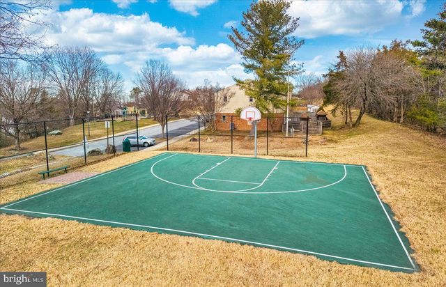 63 TIMBER ROCK RD, Gaithersburg, MD 20878