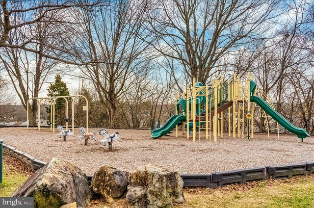 63 TIMBER ROCK RD, Gaithersburg, MD 20878