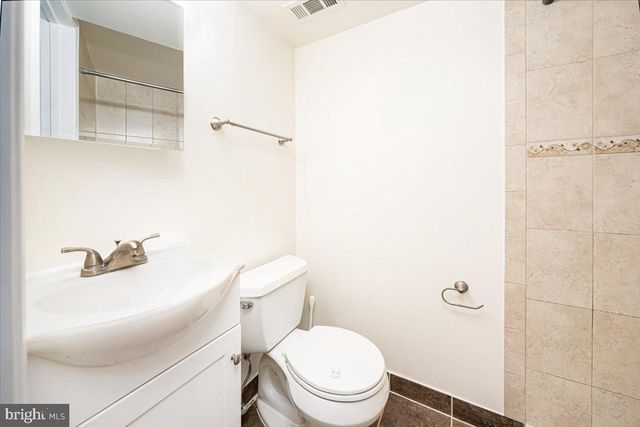 63 TIMBER ROCK RD, Gaithersburg, MD 20878