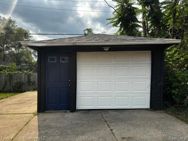 19717 Prairie Street, Detroit, MI 48221