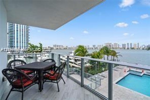 17111 Biscayne Blvd 209, North Miami Beach, FL 33160