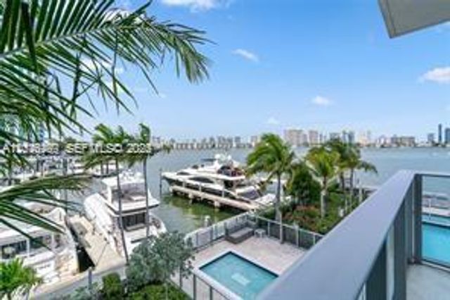 17111 Biscayne Blvd 209, North Miami Beach, FL 33160