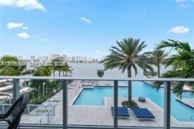 17111 Biscayne Blvd 209, North Miami Beach, FL 33160