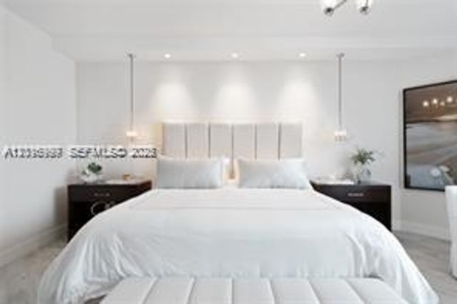 17111 Biscayne Blvd 209, North Miami Beach, FL 33160